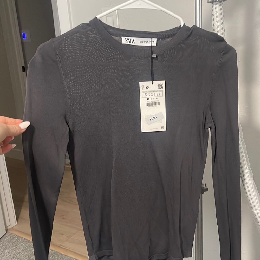 NWT! Zara light long sleeve